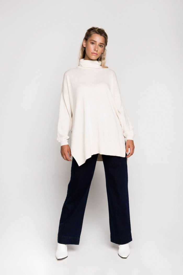 Ethical clothing label Kowtow's Roll Neck Knit is the essential to any wardrobe for the cooler months. The Roll Neck Knit is made from Organic Cotton and knitted in a fine single jersey, making it incredibly warm and cosy and perfect for layering. The knit features a drop shoulder, side seam splits and is a relaxed fit finishing below the hips.
